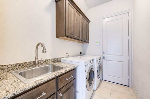2422 Camden Creek Lane, Houston, TX 77077