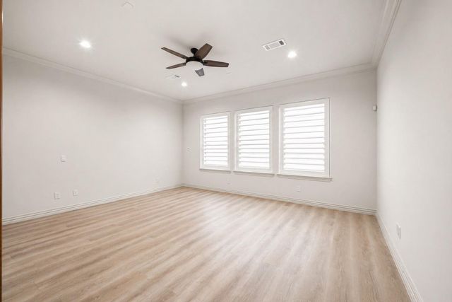 2422 Camden Creek Lane, Houston, TX 77077