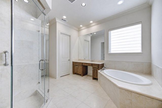 2422 Camden Creek Lane, Houston, TX 77077