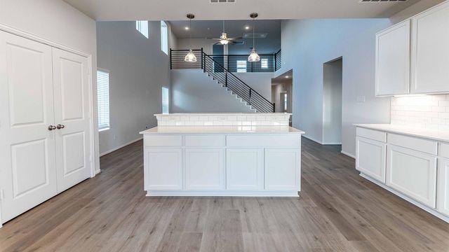 280 Yosemite DR, Kyle, TX 78640