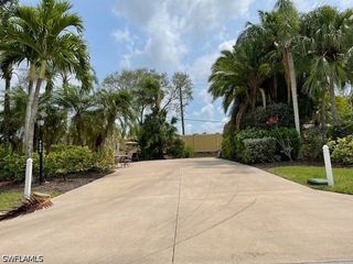 4600 Southern Breeze DR, Naples, FL 34114