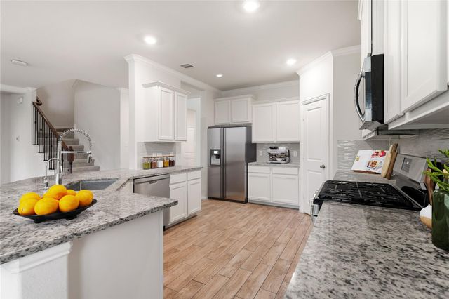 2418 Green Kale Drive, Richmond, TX 77406