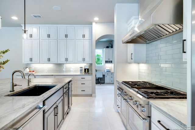 170 Riverwood, Boerne, TX 78006