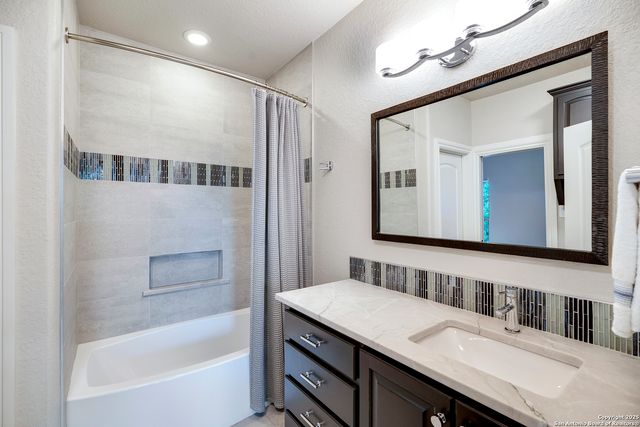 170 Riverwood, Boerne, TX 78006