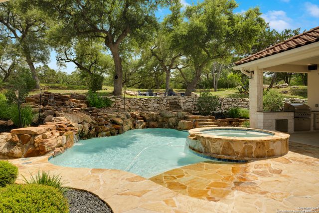 170 Riverwood, Boerne, TX 78006