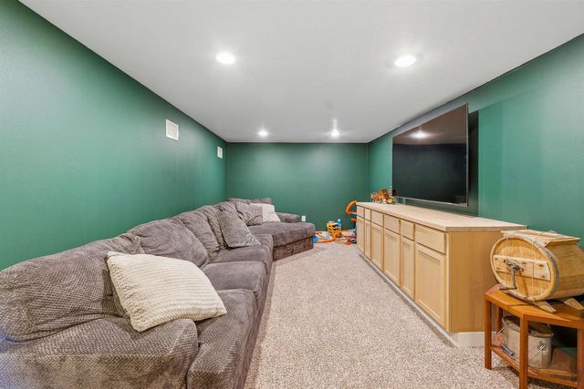 136 CLINTON STREET, North Fond Du Lac, WI 54937