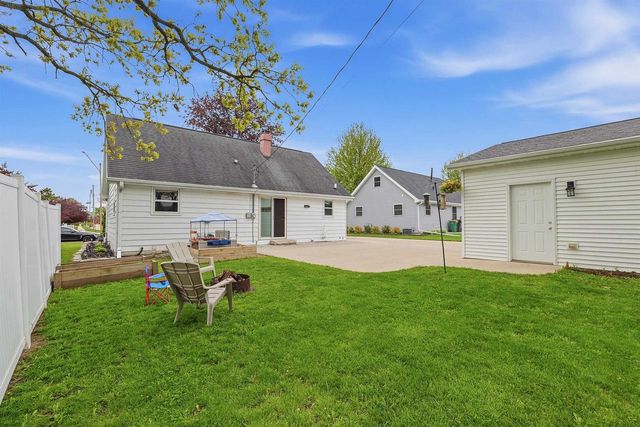 136 CLINTON STREET, North Fond Du Lac, WI 54937
