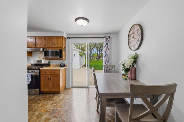 136 CLINTON STREET, North Fond Du Lac, WI 54937