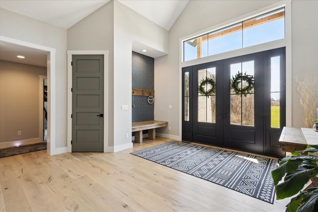 32170 Bent Oak Trail, Niles, MI 49120