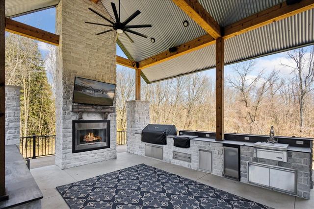 32170 Bent Oak Trail, Niles, MI 49120