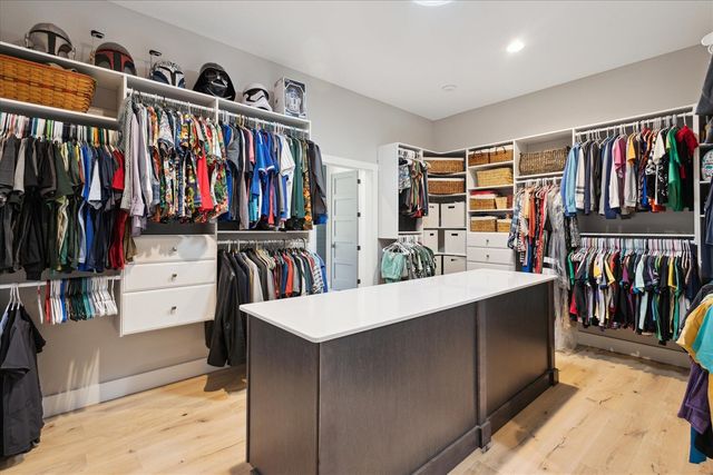 32170 Bent Oak Trail, Niles, MI 49120