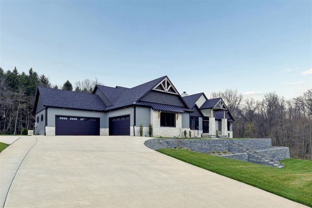 32170 Bent Oak Trail, Niles, MI 49120