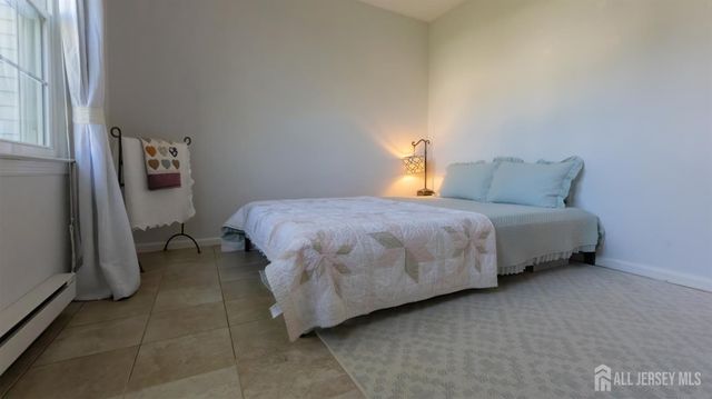 320 Sharon Way B, Monroe, NJ 08831