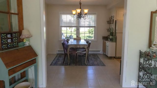 320 Sharon Way B, Monroe, NJ 08831