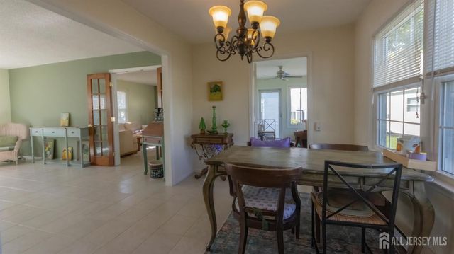 320 Sharon Way B, Monroe, NJ 08831