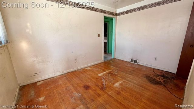 11761 Hazelton, Redford, MI 48239