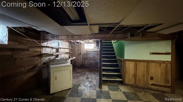 11761 Hazelton, Redford, MI 48239