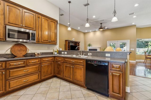 166 MOUNT ROYAL AVENUE, Crescent City, FL 32112