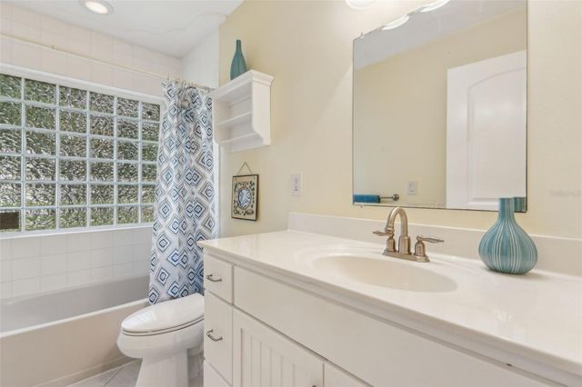 166 MOUNT ROYAL AVENUE, Crescent City, FL 32112