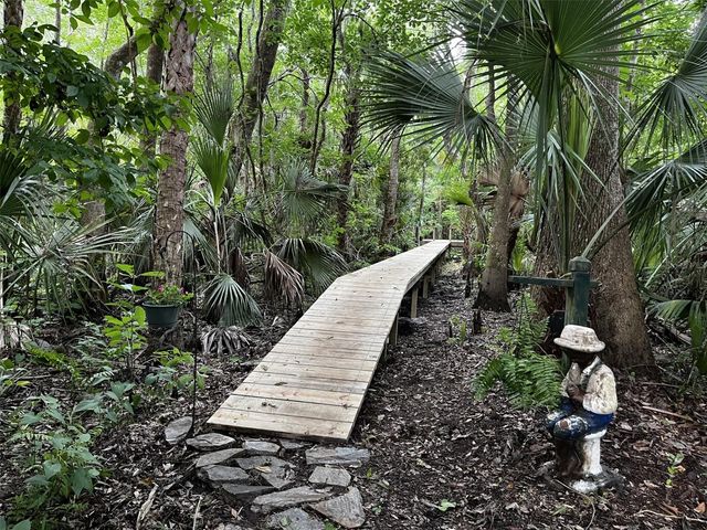 166 MOUNT ROYAL AVENUE, Crescent City, FL 32112