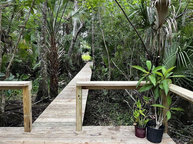 166 MOUNT ROYAL AVENUE, Crescent City, FL 32112