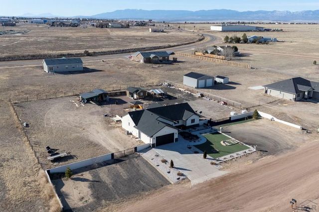 40 E Lyons Dr, Pueblo West, CO 81007