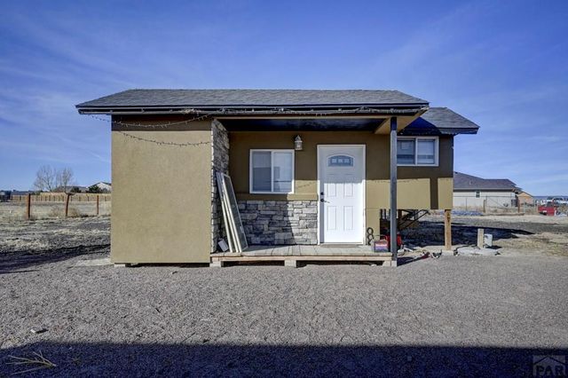 40 E Lyons Dr, Pueblo West, CO 81007