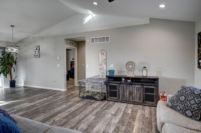 40 E Lyons Dr, Pueblo West, CO 81007