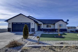 40 E Lyons Dr, Pueblo West, CO 81007