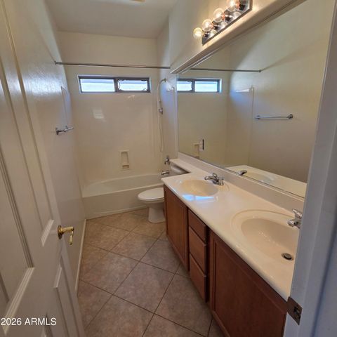 2709 W Redwood Lane, Phoenix, AZ 85045