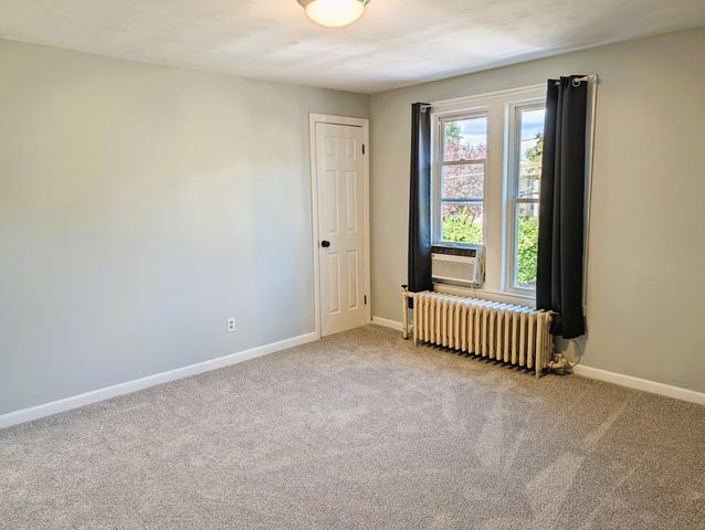 27 South Street, South Hadley, MA 01075