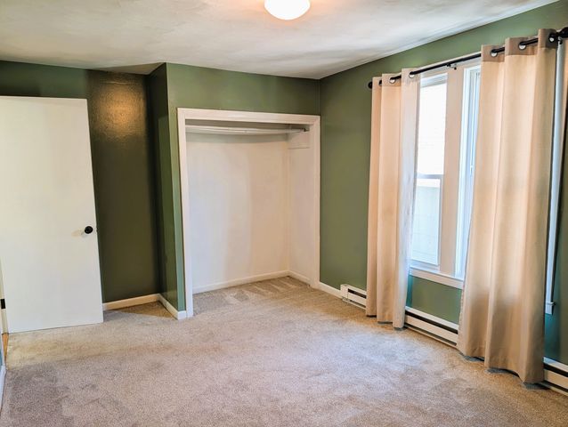 27 South Street, South Hadley, MA 01075