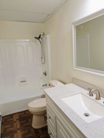 27 South Street, South Hadley, MA 01075
