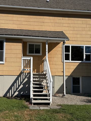 27 South Street, South Hadley, MA 01075