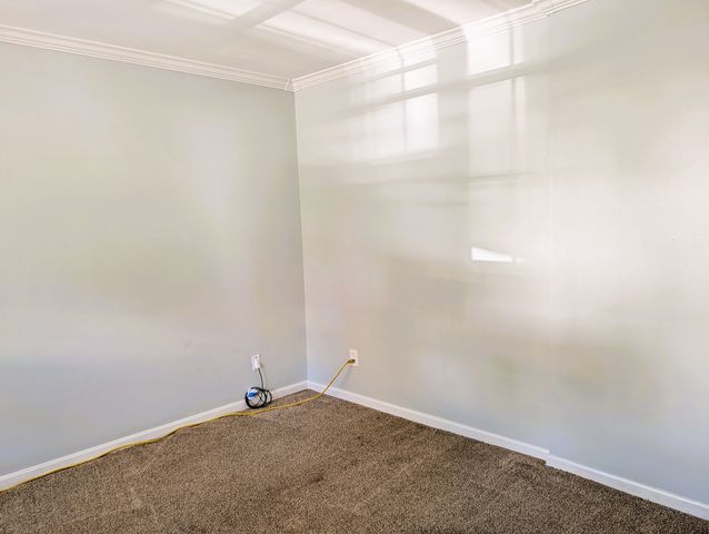 27 South Street, South Hadley, MA 01075