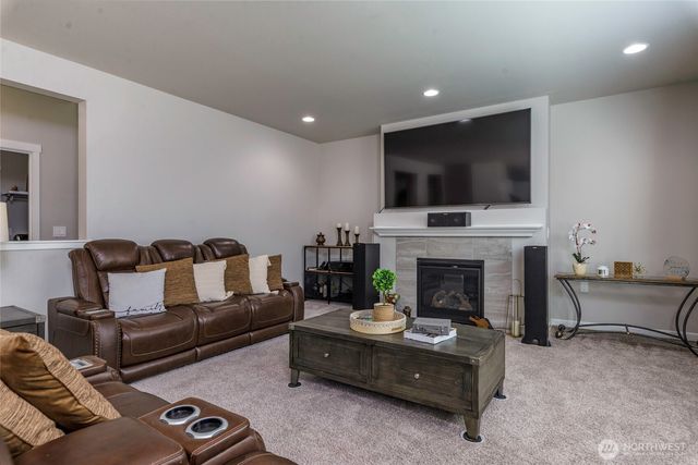 16302 9th Avenue E, Spanaway, WA 98387