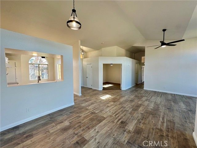 716 Periwinkle, Perris, CA 92571