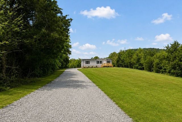 885 Junior Witt, Rock Island, TN 38581