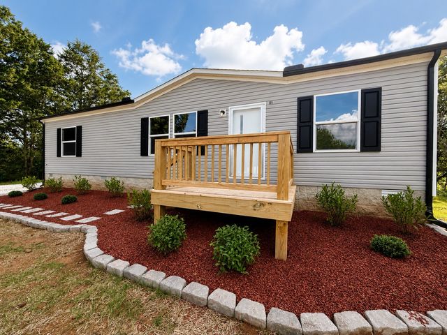 885 Junior Witt, Rock Island, TN 38581