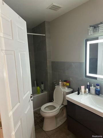 55 Morross Circle, Dearborn, MI 48126