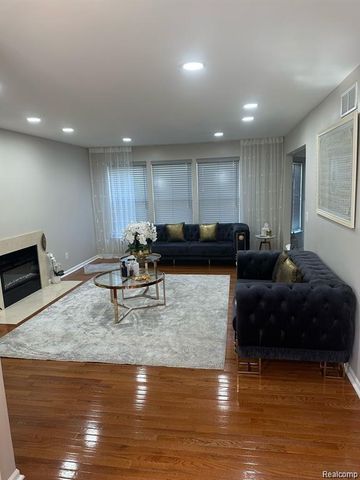 55 Morross Circle, Dearborn, MI 48126