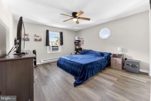 251 EDWARD LN, Catasauqua, PA 18032