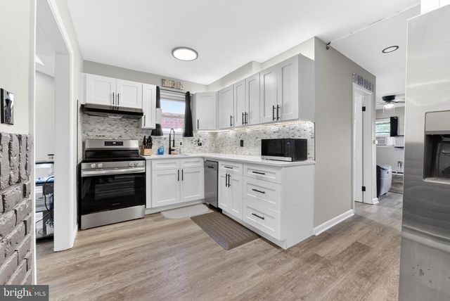 251 EDWARD LN, Catasauqua, PA 18032