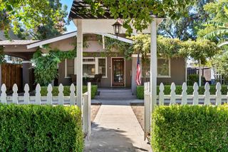 850 E Carmen Avenue, Fresno, CA 93728