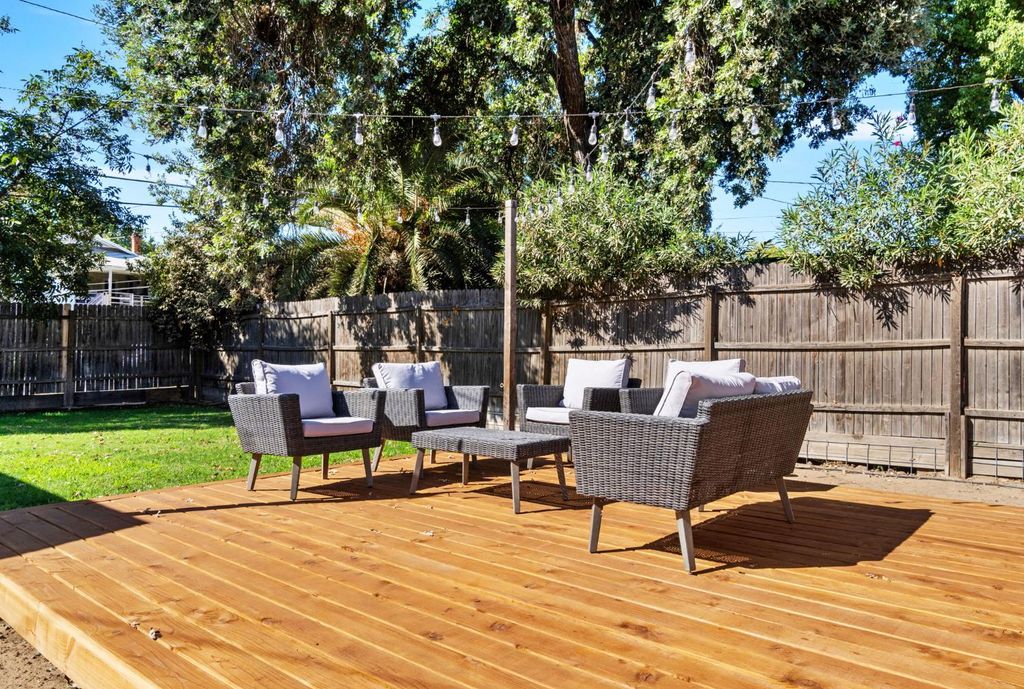 Image 31 of property listing at 850 E Carmen Avenue, Fresno, CA 93728