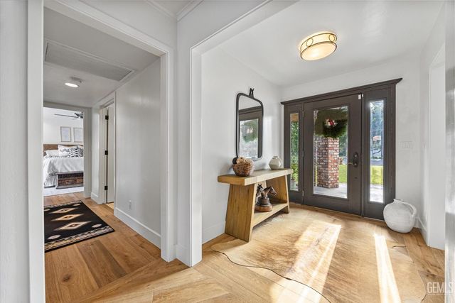 6500 Mount Rainier Drive, Bakersfield, CA 93309