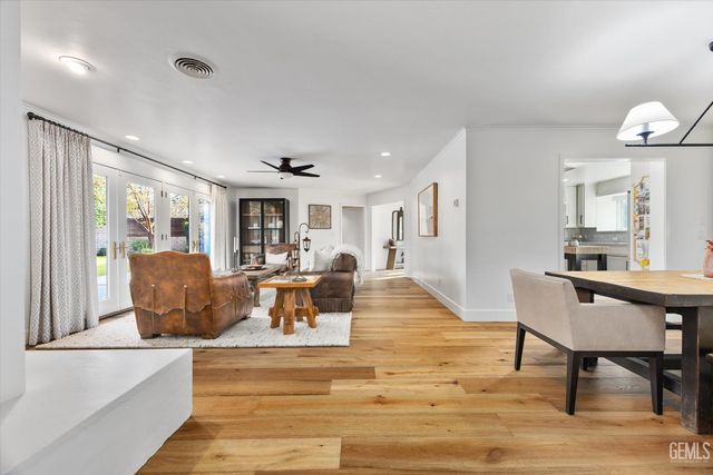 6500 Mount Rainier Drive, Bakersfield, CA 93309