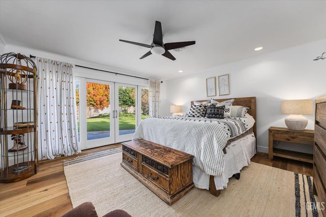 6500 Mount Rainier Drive, Bakersfield, CA 93309