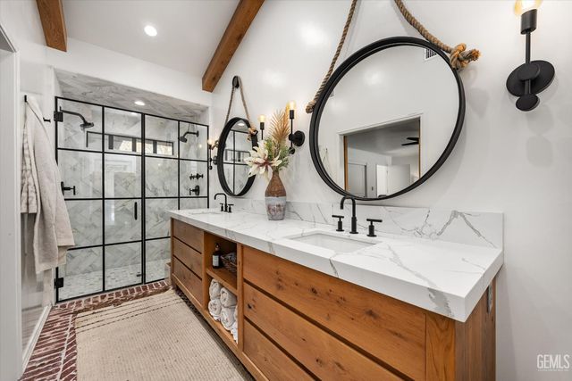 6500 Mount Rainier Drive, Bakersfield, CA 93309