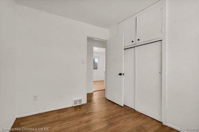 20574 Rutherford Street, Detroit, MI 48235